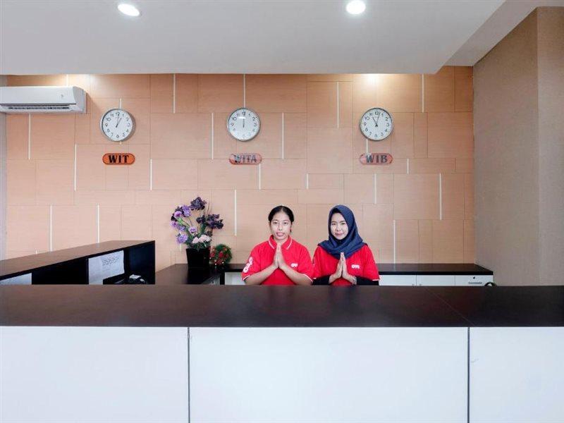 Urbanview Hotel Asyra נקסר מראה חיצוני תמונה