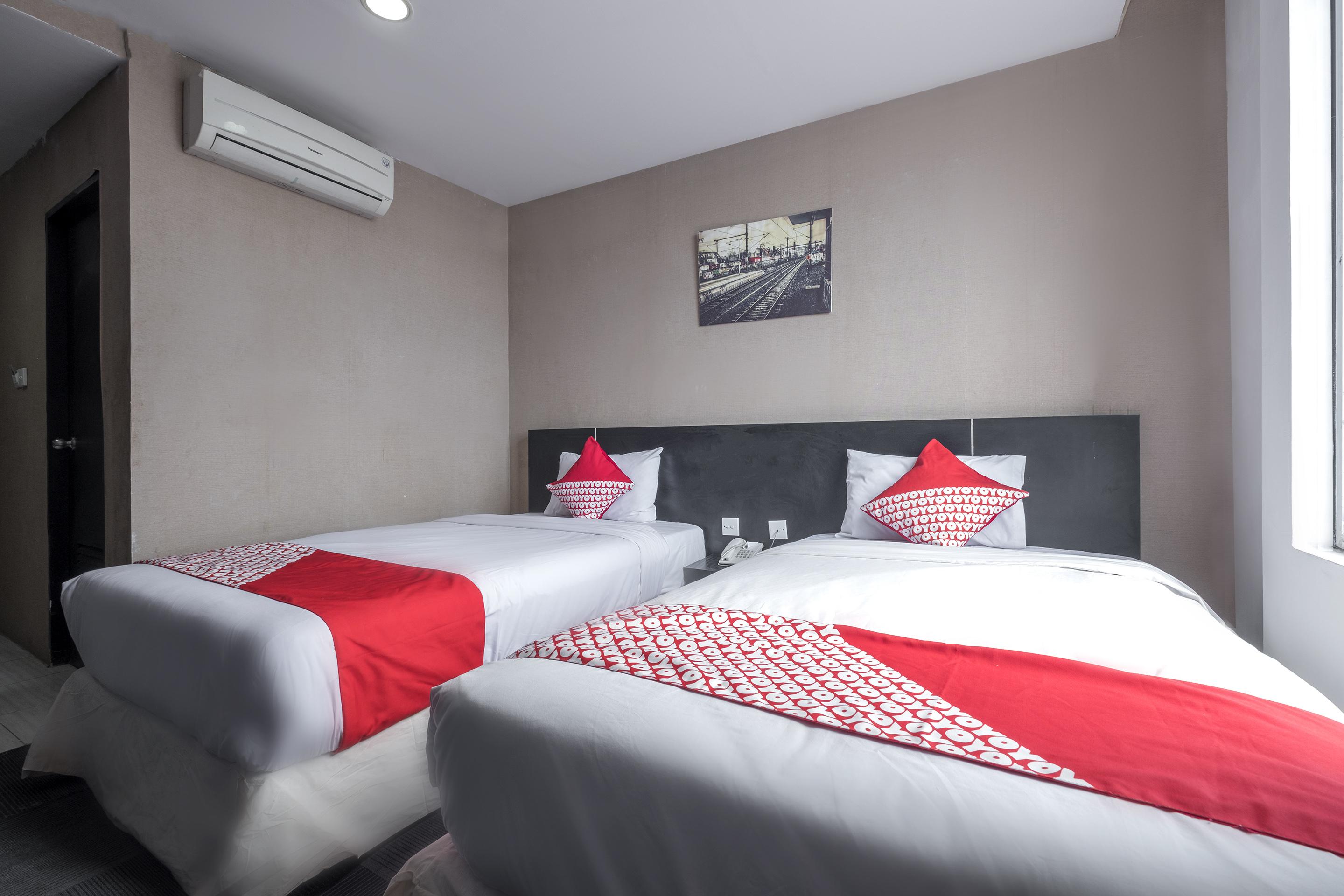 Urbanview Hotel Asyra נקסר מראה חיצוני תמונה