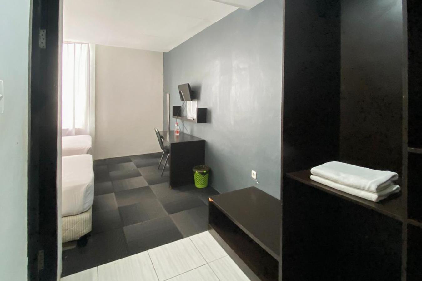 Urbanview Hotel Asyra נקסר מראה חיצוני תמונה