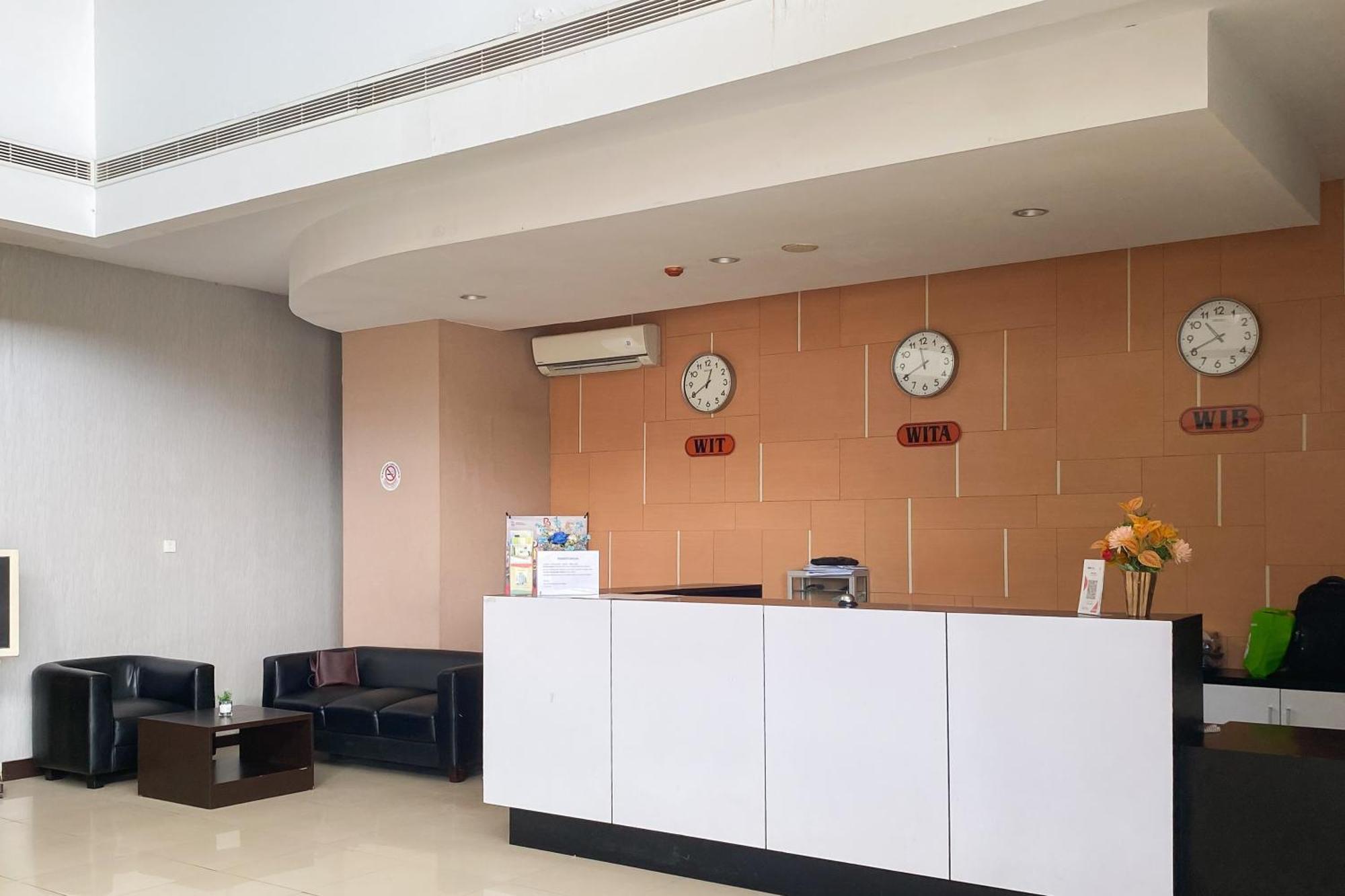 Urbanview Hotel Asyra נקסר מראה חיצוני תמונה