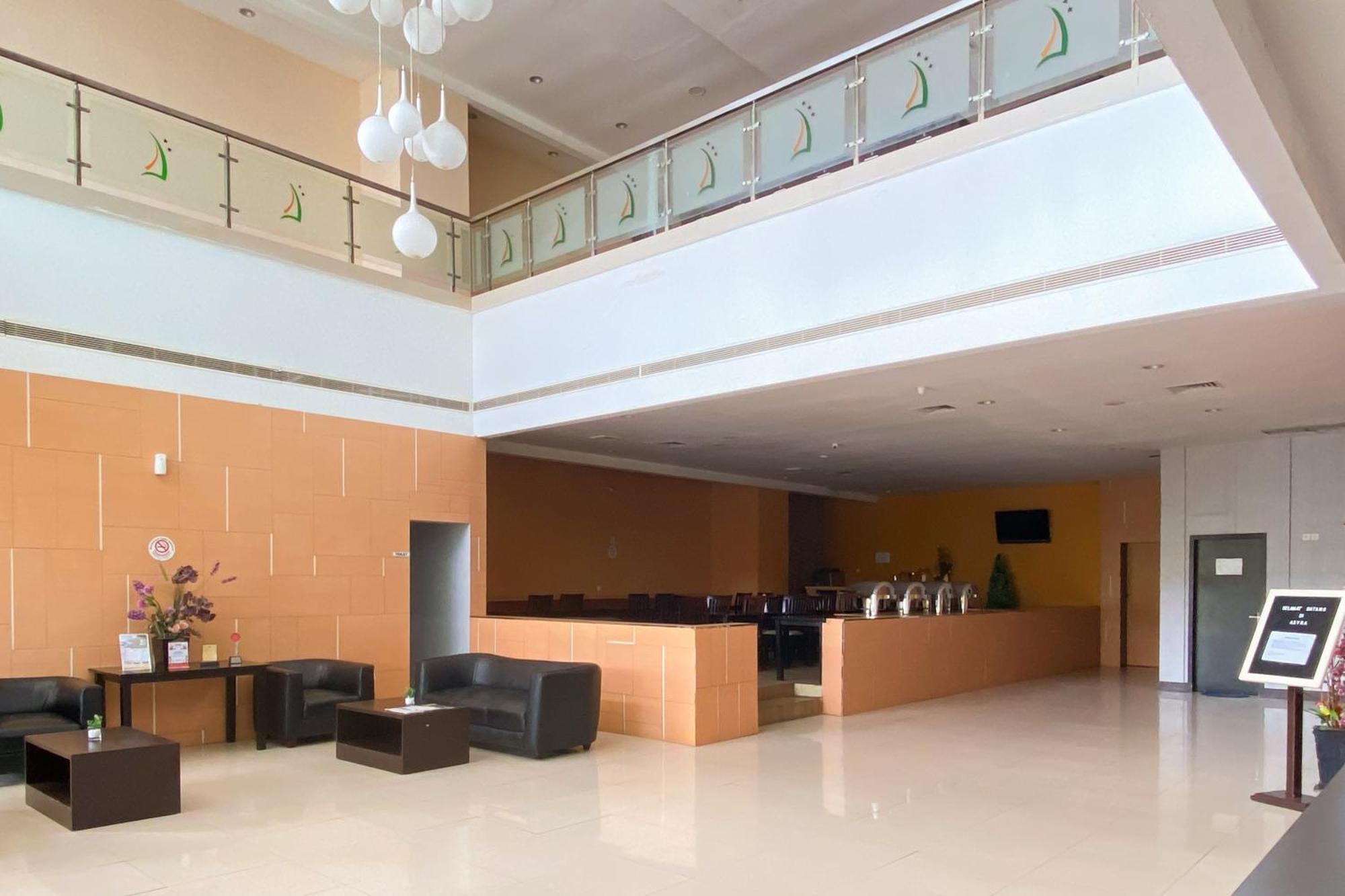 Urbanview Hotel Asyra נקסר מראה חיצוני תמונה