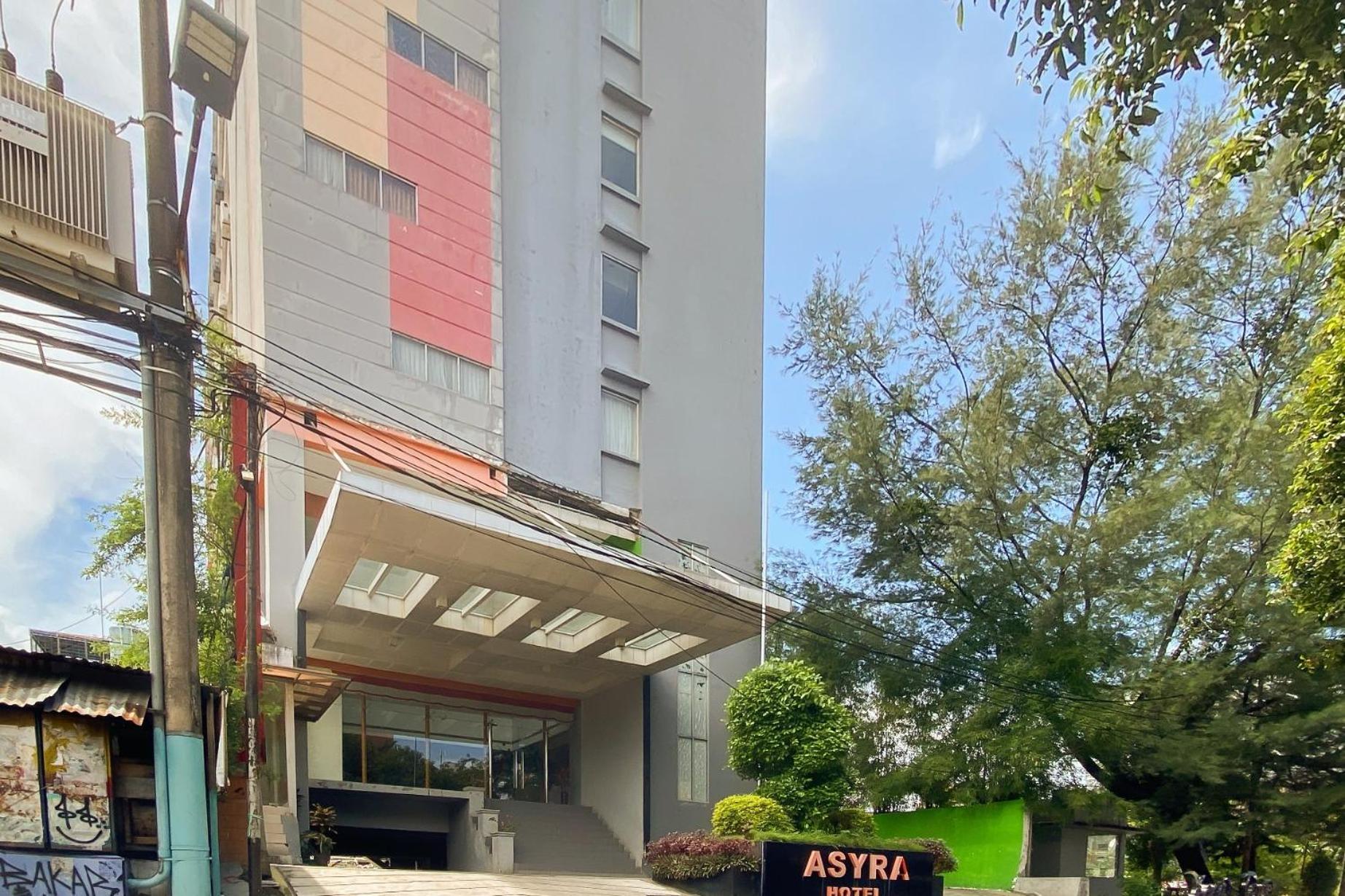 Urbanview Hotel Asyra נקסר מראה חיצוני תמונה